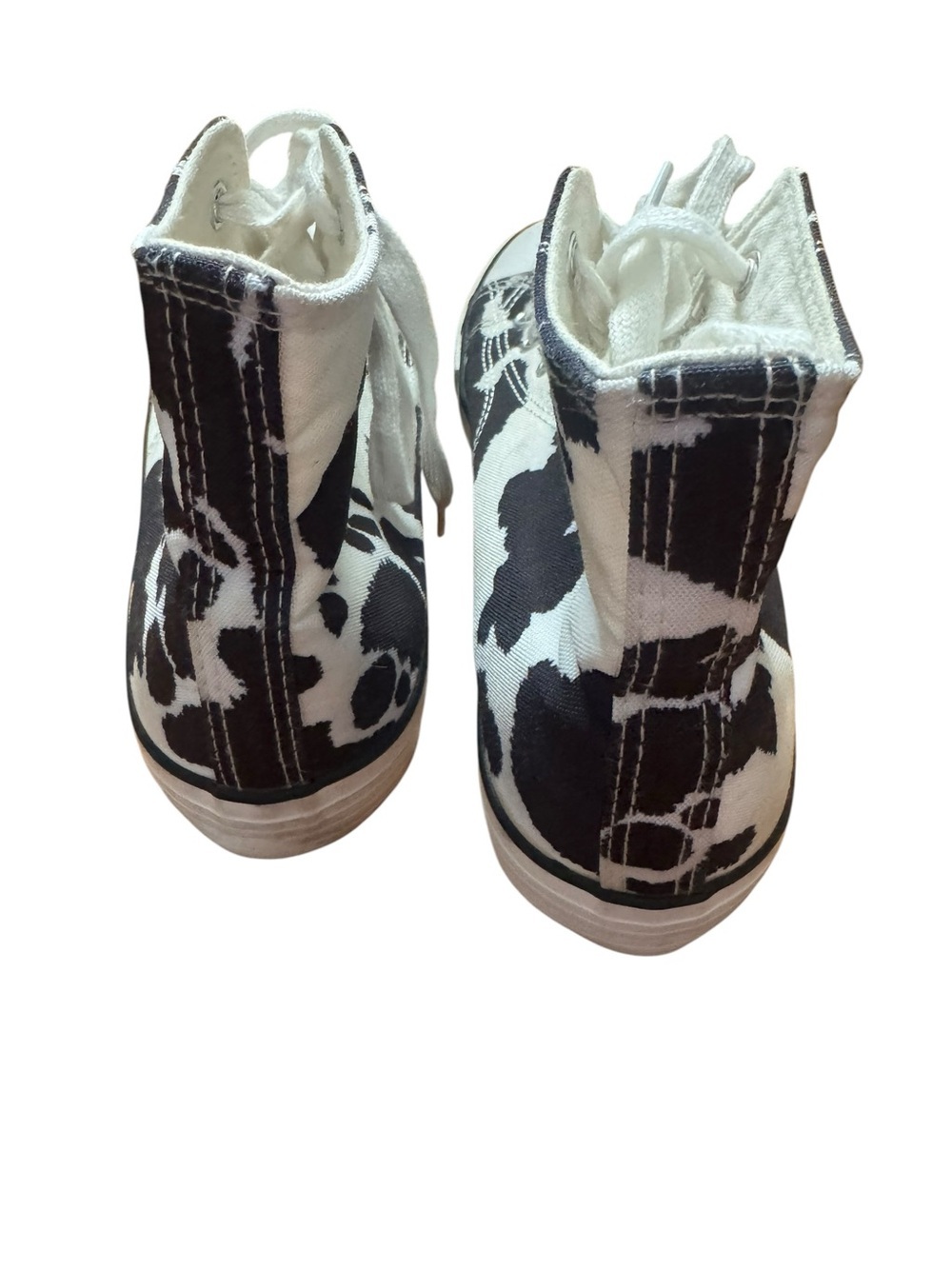 Cow Print Canvas High-Top Sneakers - Picture 4 of 4